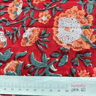 Blockprint Flower apricot on red