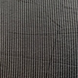 Indischer Jacquardstoff Stitched stripes on black