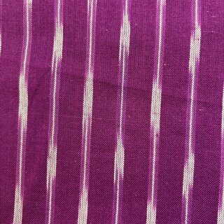 IKAT Baumwollstoff White on magenta